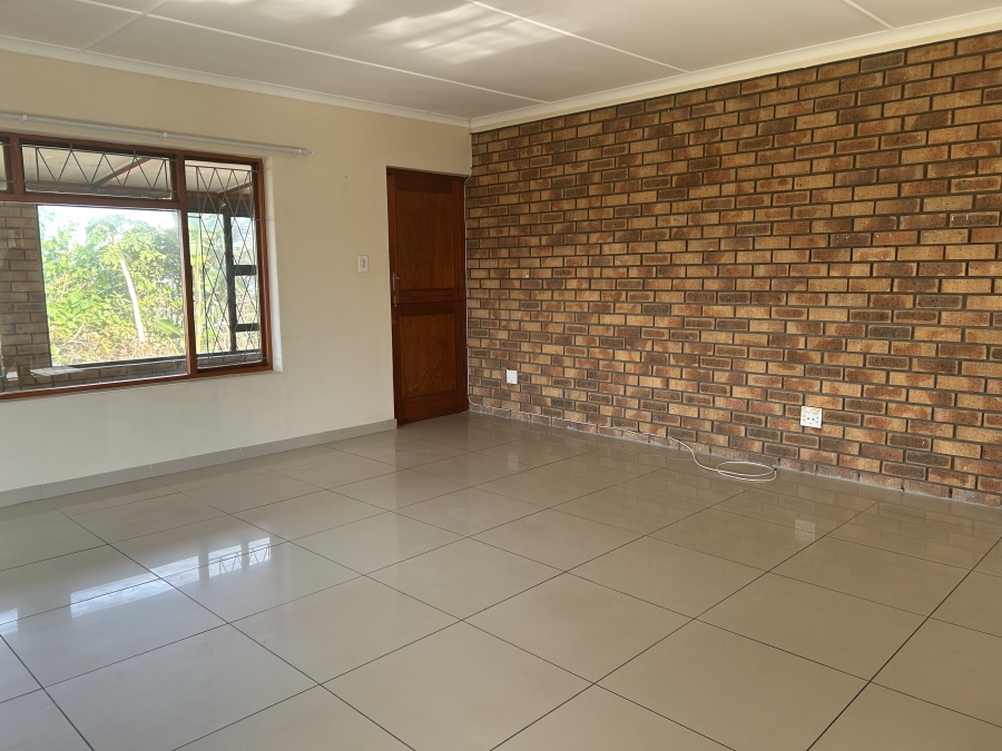 3 Bedroom Property for Sale in Winterstrand Eastern Cape